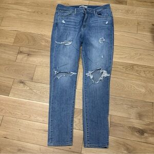 721 Levi High Rise Skinny Ripped Jeans - size 32